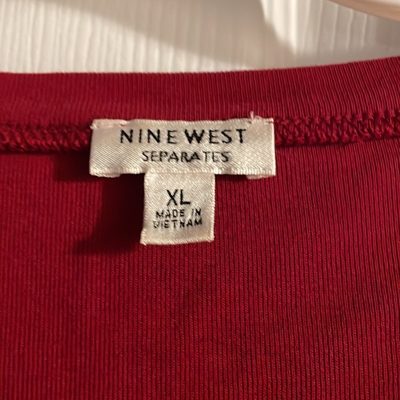 5/$25 Beaded top - Picture 3 of 6